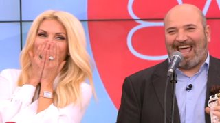 Ελένη Μενεγάκη: O Ζωιδάκης ξαναχτύπησε με μαντινάδες για τη σχέση της με τον Μάκη Παντζόπουλο! Δείτε την αντίδρασή της on air