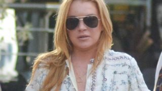 Lindsay Lohan: Η βόλτα στην Κηφισιά: Φωτογραφίες