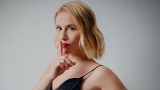 H Νάντια Μπουλέ με φουσκωμένη κοιλίτσα στα γυρίσματα της "Αγγελικής"