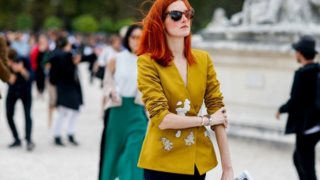 Αυτή η streetstyle star αποδεικνύει ότι όλα τα χρώματα ταιριάζουν στις κοκκινομάλλες
: Ανακάλυψε το μοναδικό στυλ της Taylor Tomasi Hill
