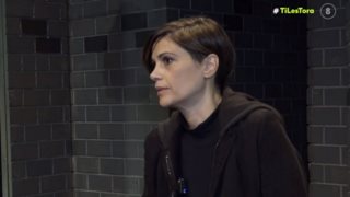 Άννα Μαρία Παπαχαραλάμπους: "Έπαιζα στο θέατρο τη μέρα που πέθανε η μητέρα μου"