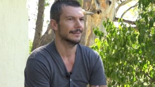 Ιωάννης Παπαζήσης: «Ποτέ δεν μπήκα στη διαδικασία να ορίσω τον εαυτό μου ως κομμάτι ενός κασέ»