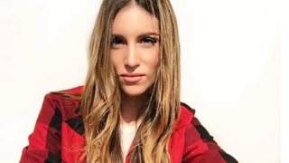 Η Αθηνά Οικονομάκου Μιλάει Για Τον Φίλιππο Μιχόπουλο: Η γνωριμία τους, η δημοσιότητα &amp; το ενδεχόμενο του γάμου