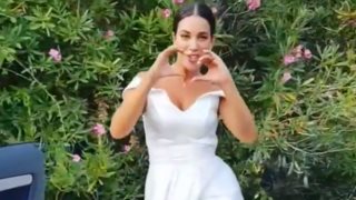 Κατερίνα Στικούδη: Πώς και γιατί έγινε θέμα στη βρετανική Daily Mail!
