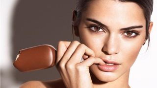 Μήπως είσαι εθισμένη στη ζάχαρη;
: Απλά σου αρέσουν τα γλυκά ή είναι κάτι πιο "σοβαρό";
