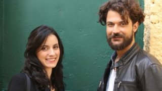 Το Καφέ της Χαράς: Όσα θα δούμε στο αποψινό επεισόδιο: Ο Περίανδρος υποδεικνύει τη Βάλια ως ένοχη και ο αστυνόμος τη συλλαμβάνει!