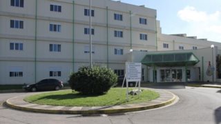 "Καθόταν όλη μέρα μέσα στο αυτοκίνητο": Τι υποστηρίζουν οι γονείς του 23χρονου που πέθανε από θερμοπληξία στην Εύβοια