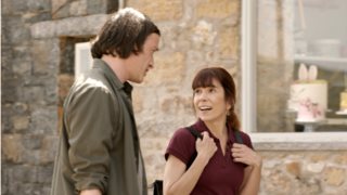 &quot;Καρτ Ποστάλ&quot; | Η Μυρτώ Αλικάκη στα γενέθλια του Τζόσεφ! Όλες οι λεπτομέρειες του έβδομου επεισοδίου