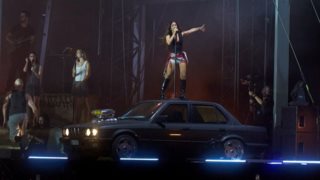 Πανικός στην Πλατεία Νερού: Η Μαρίνα Σάττι άνοιξε το POP TOUR με ένα διεθνών προδιαγραφών live-ορόσημο!