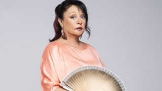 Μίρκα Παπακωνσταντίνου: Αποκάλυψε το άγνωστο πρόβλημα υγείας της &amp; τον λόγο που φορά γυαλιά μυωπίας