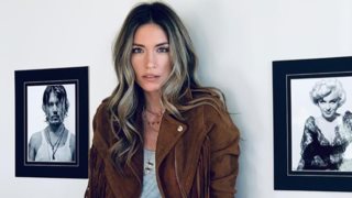 Αθηνά Οικονομάκου
: Η εμφάνιση που μάς θύμισε την Έλενα Παπαρίζου στο My Number One! Δείτε φωτογραφίες