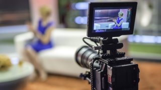 Aide-mémoire | Τι στο ουμφ συμβαίνει στην tv