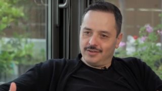 Αλέξανδρος Τσουβέλας: Ήμουν τόσο ηλίθιος πολλές φορές - Είναι αυτό που σε χωρίζουν και λες &quot;Τι έγινε τώρα;&quot;