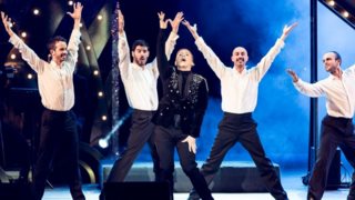 Τάκης Ζαχαράτος: Παράταση παραστάσεων για το «Ζω Για Σένα» στο «Παλλάς»!