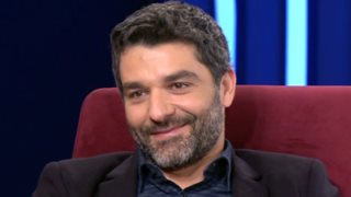 Πέτρος Λαγούτης: Οι προσωπικές αποκαλύψεις στα «Μεσάνυχτα» | Η Αλικάκη, ο έρωτας και ο εθισμός στον τζόγο