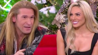 Ο Δημήτρης Πυργίδης και το έντονο φλερτ του στην .. Ιωάννα Μαλέσκου