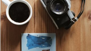 It's Coffee Time : Η Μάρω Παρασκευούδη ξέρει πού θα πιεις τον πιο νόστιμο καφέ φίλτρου στην πόλη