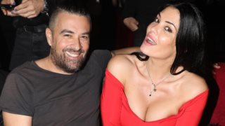 Γενέθλια με τον Γιάννη Αϊβάζη για την Μαρία Κορινθίου