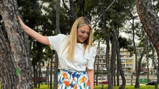 Η Νάνσυ Ζαμπέτογλου με την ανοιξιάτικη φούστα που θα φορέσεις από το πρωί έως το βράδυ