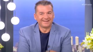 Ο Γιώργος Λιάγκας "στέλνει πακέτο" τον Δημήτρη Ουγγαρέζο στη Ναταλία Γερμανού