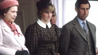 Πριγκίπισσα Diana | Όταν ζήτησε να κάνουν παρατήρηση στη βασίλισσα Ελισάβετ σε δείπνο στο Παλάτι