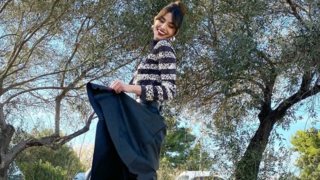 Η Ηλιάνα Παπαγεωργίου φόρεσε τις μπότες που ταιριάζουν τέλεια με midi φορέματα και φούστες