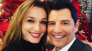 Κάτια Ζυγούλη: Η τρυφερή φωτογραφία και οι ευχές στον Σάκη Ρουβά για τα γενέθλιά του!