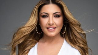 Η Έλενα Παπαρίζου σε μια υποδειγματική απάντηση για όσα έγιναν στα MAD VMA: &quot;Το λιγότερο που οφείλαμε να κάνουμε ήταν να απομακρυνθούμε&quot;