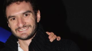 Στέφανος Βούρος | Ο γιος του Γιάννη Βούρου που γεννήθηκε χωρίς δάχτυλα και σαρώνει στο TikTok