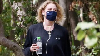 Η Τζένη Μπαλατσινού σε μια μετακίνηση 6