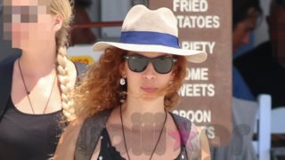 Ιουλία Καλογρίδη: Διακοπές για τη γνωστή ηθοποιό! Πού την εντοπίσαμε;