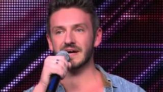 Bradley White-Dale: Τι απαντά ο παίκτης του X-Factor για τις γυμνές φωτογραφίες και τον σεξουαλικό του προσδιορισμό;