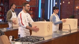 MasterChef: Η πρώτη δοκιμασία Mystery Box &amp; η επιστροφή του Μανώλη Σαρρή