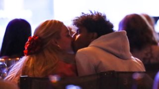 Ο Ηρακλής Τσουζίνοβ και η Μαρινέλα Ζύλα σε καυτά τετ-α-τετ κατά την κοινή τους έξοδο!