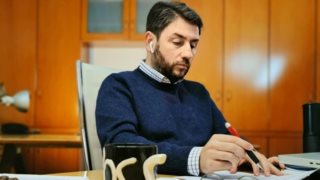 Νίκος Ανδρουλάκης | Η πολιτική, το σύμφωνο συμβίωσης και ο γιος του, Μαρίνος