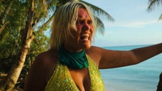 Πανικός στο Survivor - Η Εκατερίνα Λιντβίνοβα άρχισε να κυνηγά επιθετικά τον Αποστόλο