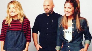 Νίκος Μουτσινάς - Μαρία Ηλιάκη - Μαίρη Συνατσάκη: Στα παρασκήνια της επίσημης φωτογράφισης για το «Ξαναδέστε τους»: Φωτογραφίες