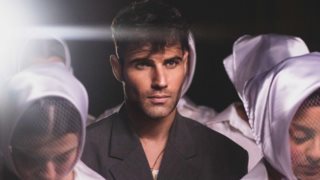 Πέτρος Ιακωβίδης | Δείτε το backstage video από το νέο του τραγούδι