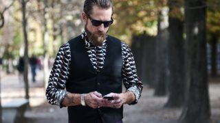 Πώς να φορέσεις σωστά τα printed πουκάμισα
: Έχει επιστρέψει για τα καλά αυτό το καλοκαίρι!
