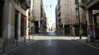 Κορονοϊός: Γιατί παγώνουν τα σενάρια για lockdown: Το μήνυμα Μητσοτάκη και οι αντοχές της οικονομίας