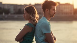 Γιατί είναι πιο πιθανό να χωρίσεις το καλοκαίρι; : Η επιστήμη εξηγεί πως το καλοκαίρι μπορεί να επηρεάσει αρνητικά την ερωτική σας ζωή!