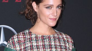 BAFTAs 2019 
: Η Ariane Labed συνόδευσε τον Γιώργο Λάνθιμο φορώντας ελληνική δημιουργία