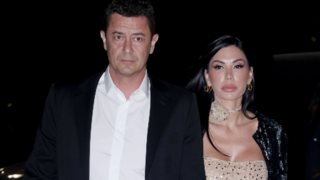 Αντώνης Σρόιτερ: &quot;Δεν μπορώ να πω ότι οι κόρες μου ξετρελαίνονται κιόλας όταν μου μιλούν όλοι στον δρόμο&quot;