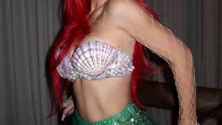 Kylie Jenner : Η ίδια και οι κολλητές της ντύθηκαν hot πριγκίπισσες της Disney για το Halloween