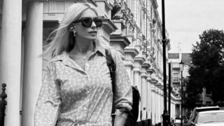 Η Μαρία Μπακοδήμου στο Λονδίνο - Το εντυπωσιακό φωτογραφικό άλμπουμ των διακοπών της