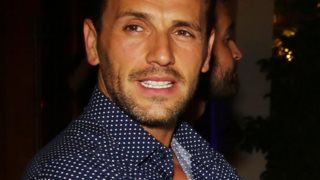 Νίκος Βέρτης: Η νέα επαγγελματική συνεργασία του τραγουδιστή και η νυχτερινή έξοδος του Σαββάτου: Φωτογραφίες