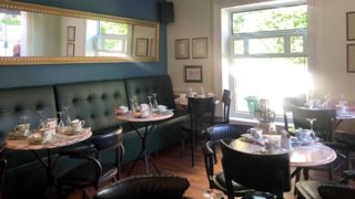 Καφέ Αμαρυλλίς: Το πρώτο μαγαζί - θύμα του κορονοϊού είναι ένα από τα ωραιότερα της Κηφισιάς