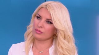 Ελένη Μενεγάκη: &quot;Ζορίστηκα στην πορεία με τα παιδιά. Έχω αισθανθεί πως κάτι δεν πάει καλά&quot;