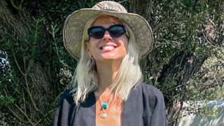 Το αγαπημένο μαγιό της Χριστίνας Κοντοβά είναι εκείνο που δεν αποχωρίζονται οι Γαλλίδες