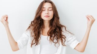 Άργησες να ξυπνήσεις;: Κάνε το τέλειο χτένισμα μέσα σε 3 λεπτά!
